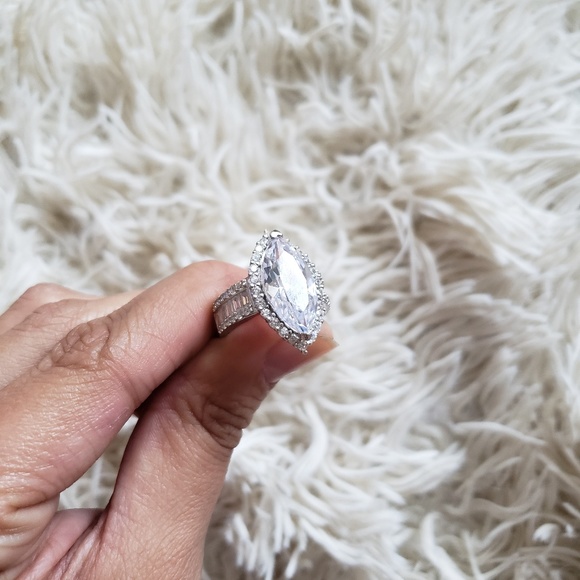 🚫SOLD🚫Sterling silver engagement ring - Picture 2 of 5